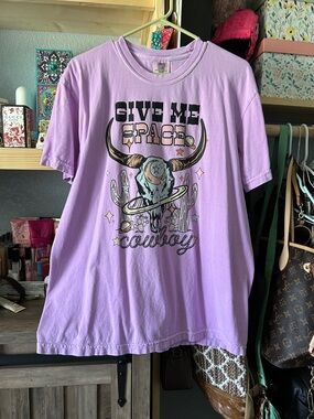 Comfort Colors Lavender 'Give Me Space' Graphic Tee - Kids